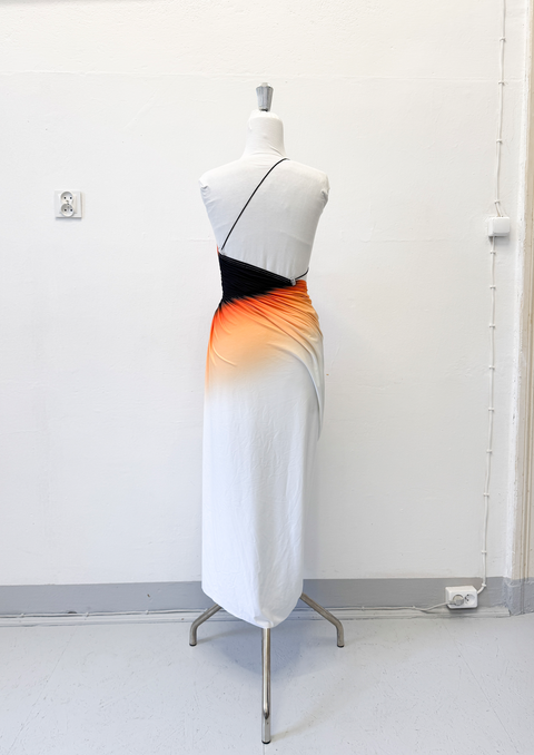 Signature dress in red/black