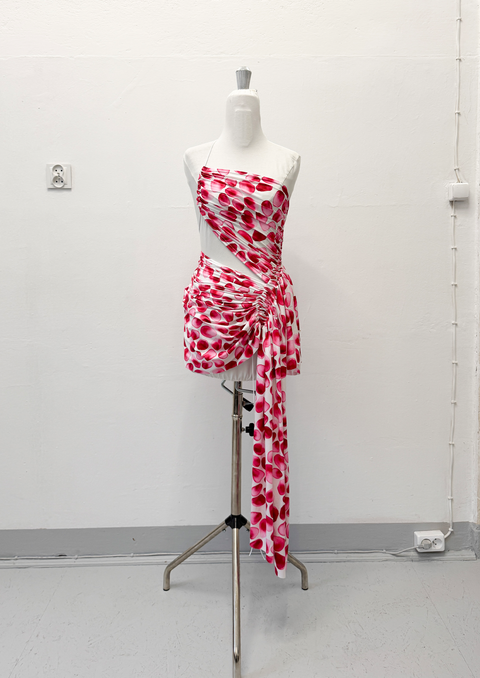 Signature mini dress in petal print