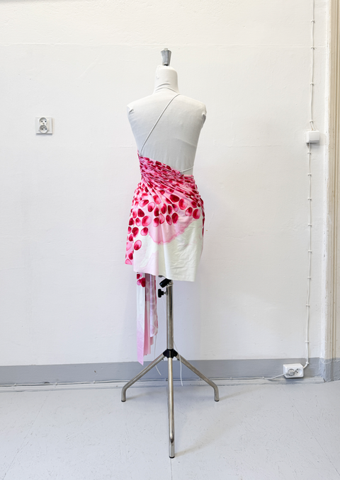 Signature mini dress in petal print - XS