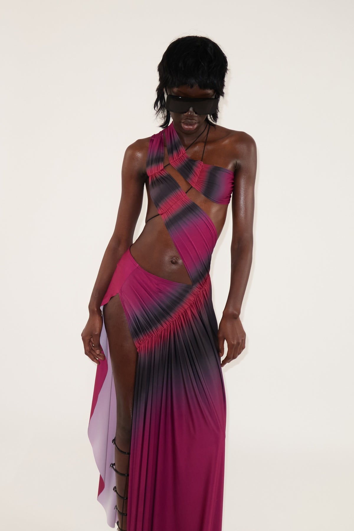 Wrap-around dress in burgundy/wine