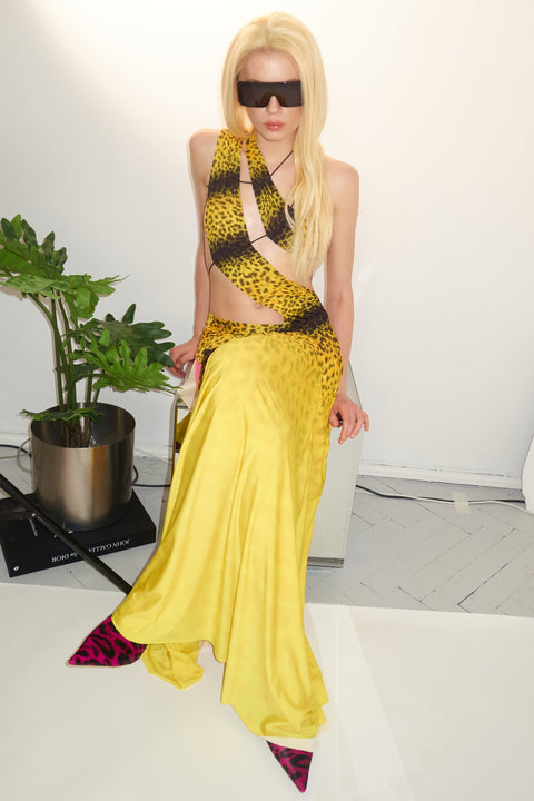 Wrap-around dress in yellow leopard