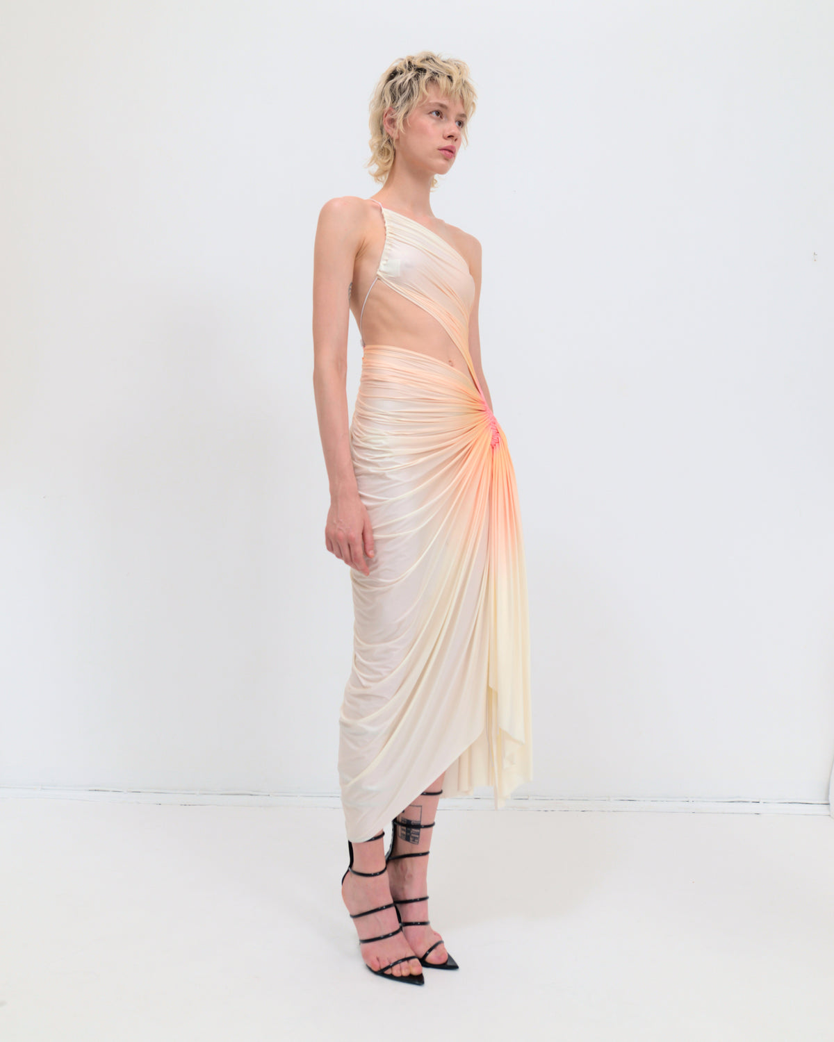 Signature jersey dress in cream/peach