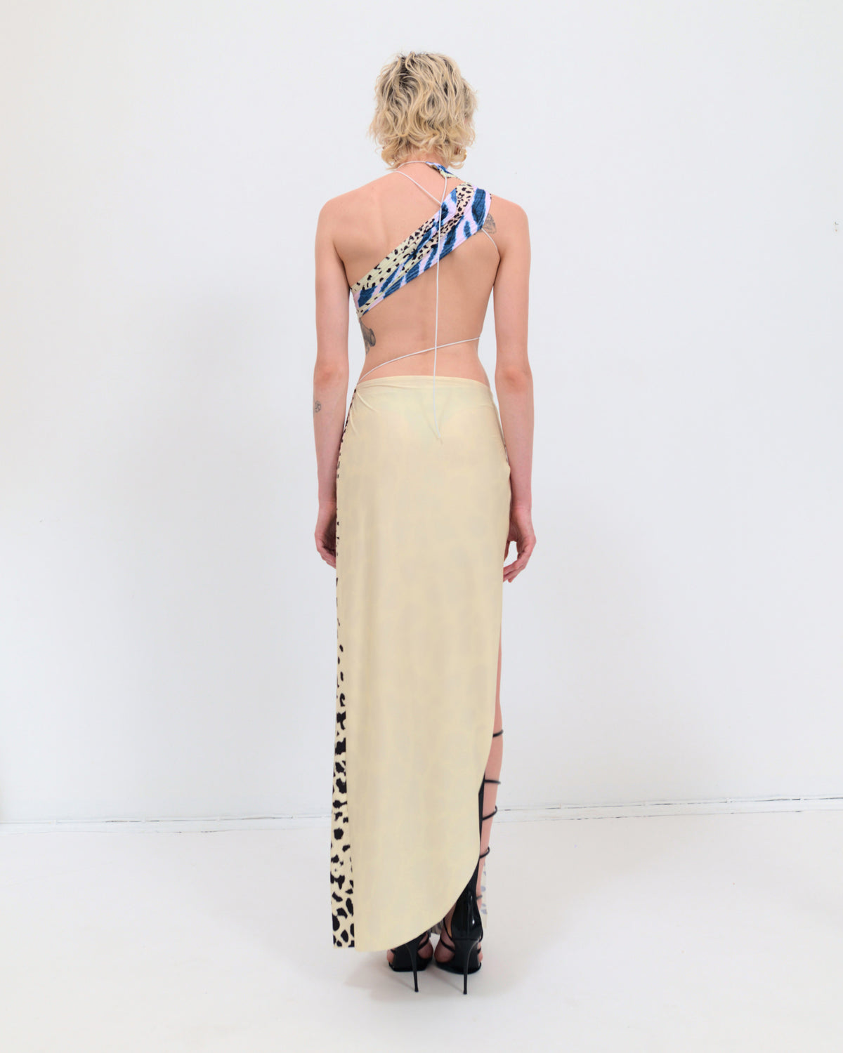 Wrap-around dress in animal print