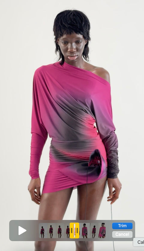 Mini shell skirt in burgundy/wine