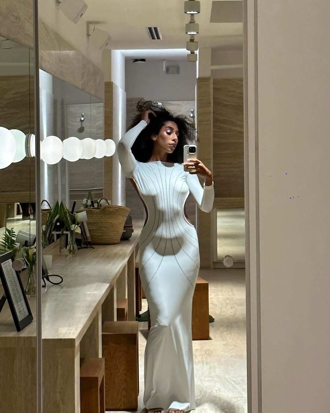 Fal-ash worn by amasthetic