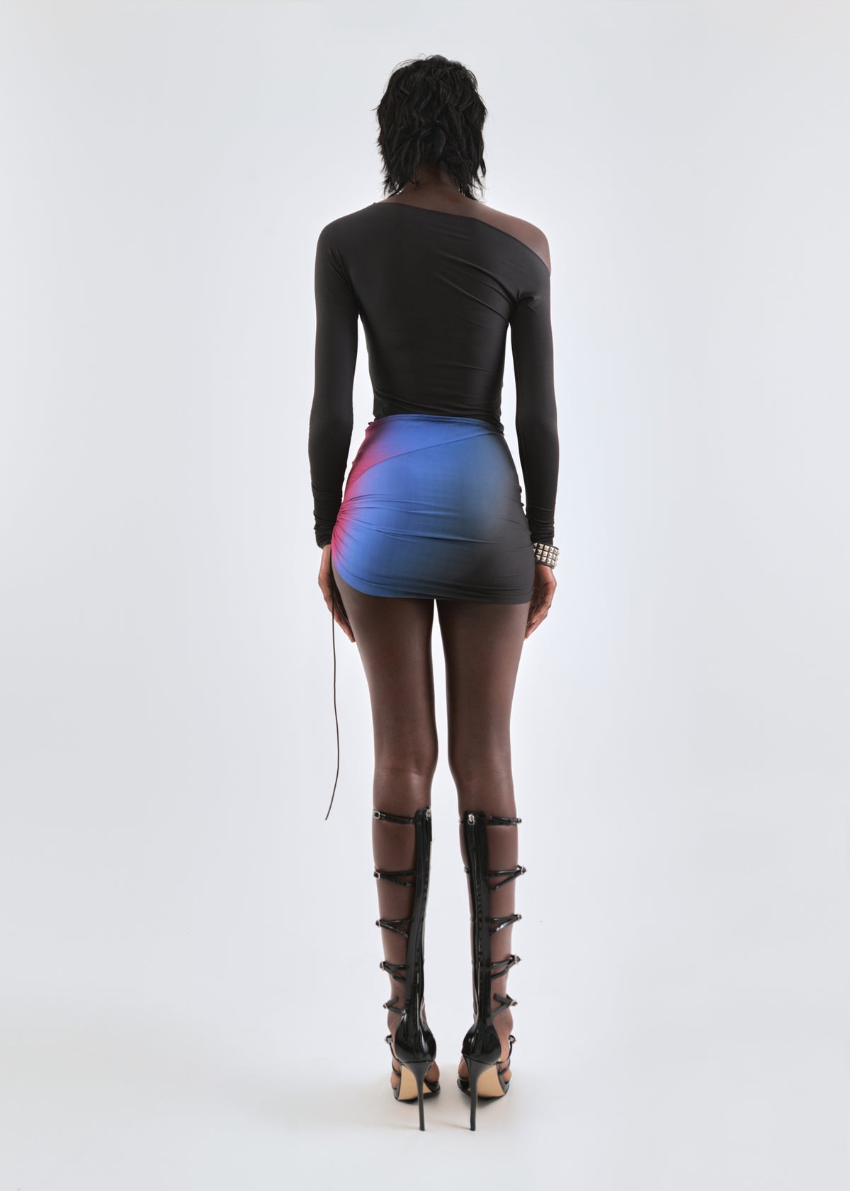 Mini shell skirt in cobalt/wine