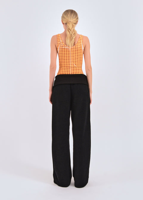 Relaxed lounge pants in black