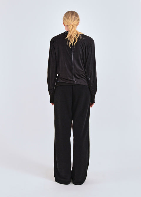 Longsleeve for the end credits