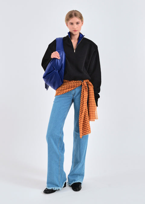 Wide shoulder zip-up jumper in black