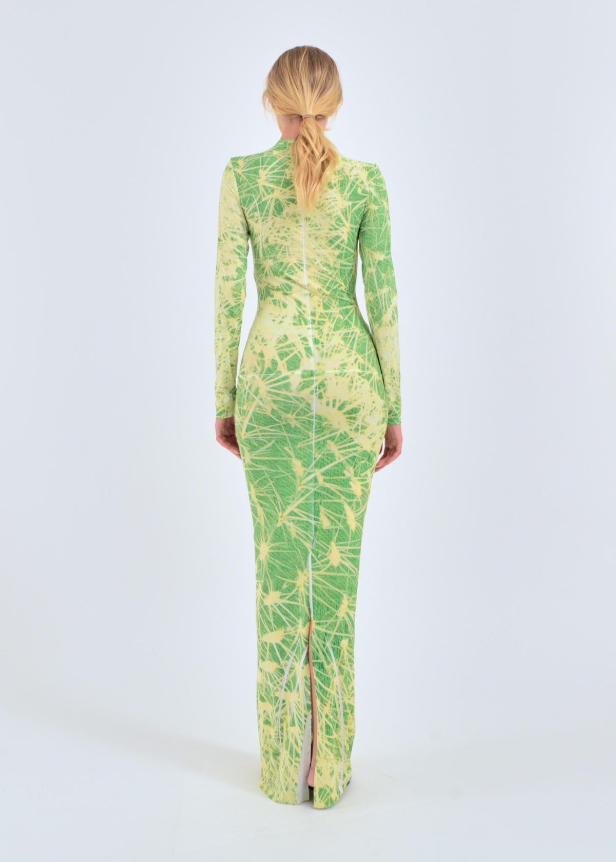 Cactus print dress in green