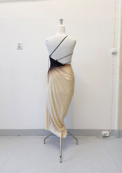 Signature dress in beige/black - M