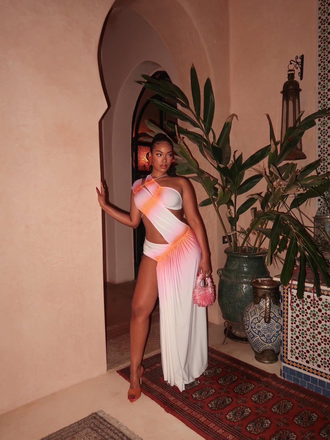 Fal-ash wrap-around-gradient worn by sarahdgpearce